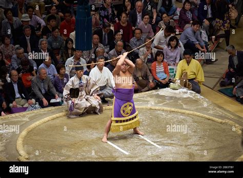 Sumo wrestler in sumo wrestling ring for closing ceremony traditional ...