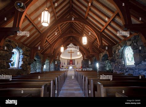 Interior of St. Ann’s Episcopal Church, in Kennebunkport, Maine, USA ...