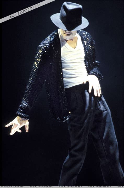 Crotch grabbing collection! WooHoo - Michael Jackson Photo (12121514) - Fanpop