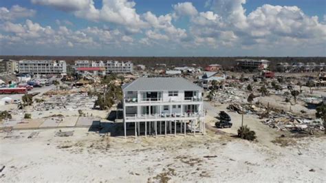 Here's How That One Mexico Beach House Survived Hurricane Michael ...