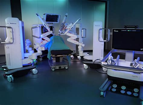 Medtronic: Hugo surgical robot behind schedule - The Robot Report