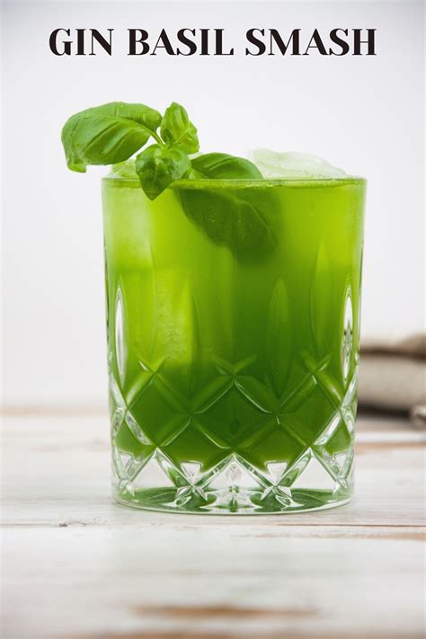 Gin Basil Smash Recipe - Elephantastic Vegan