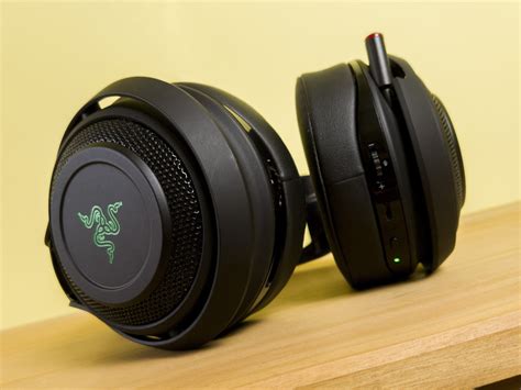 Razer Man O War headset review: Supremely comfortable, supremely ...