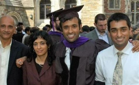 Vivek Ramaswamy Age, Wife, Family, Biography & More » StarsUnfolded