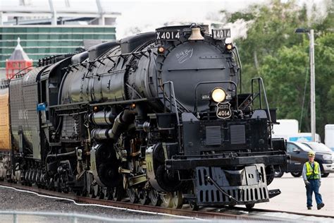 Big Boy makes return trip through Omaha; steam engine to be on display ...