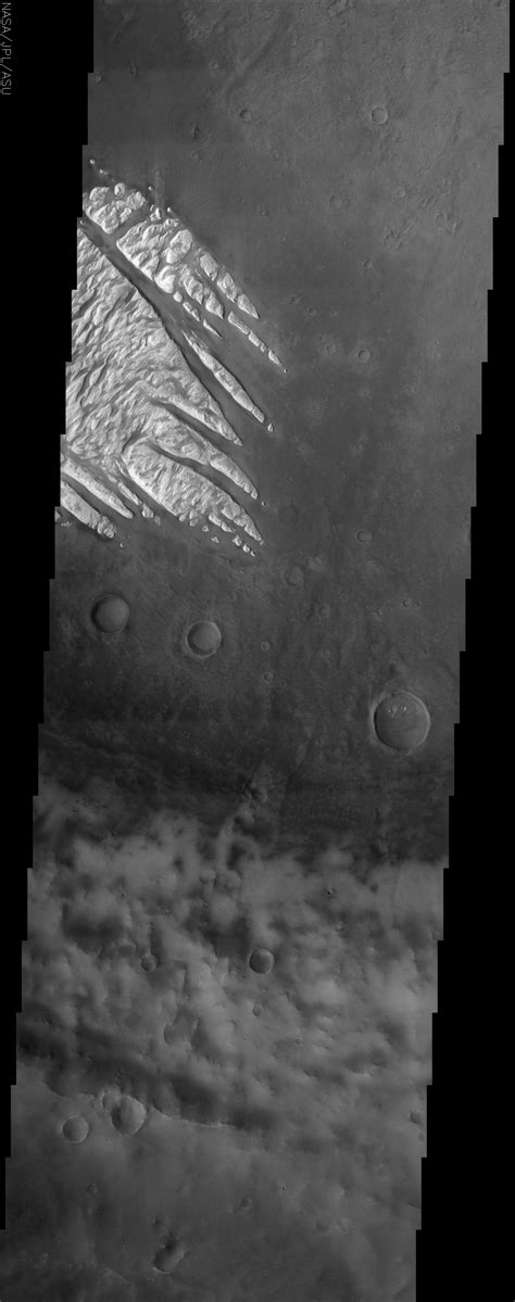 O que são essas rochas brancas em Marte? » O Universo - Eternos Aprendizes