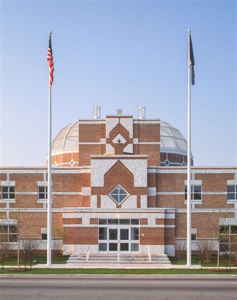 Bartholomew County Jail in Columbus, Indiana by Hisaka and Associates ...