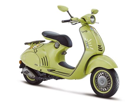 Vespa 946 Bunny Edition Scooter First Look | Motorcyclist