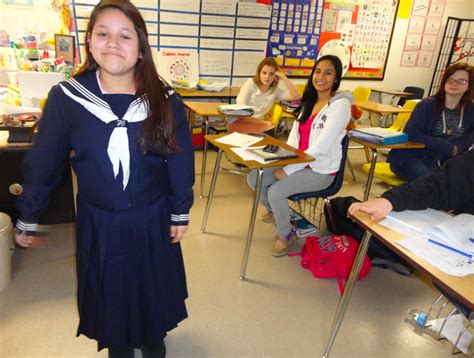 japanese middle school uniform! - 日本語クラスへようこそ! Welcome to Japanese Class!