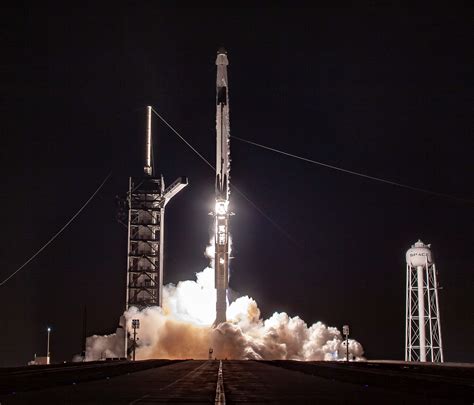 SpaceX's Crew Dragon spaceship makes maiden flight with robo-rider ...