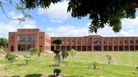 List of Best Universities in Lahore | Graana.com