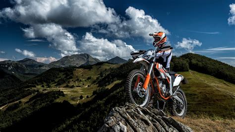 KTM Debuts Electric Motorcycle For US Market