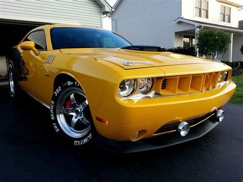 American Muscle Cars… 2012 Dodge Challenger Yellow Jacket Edition,392 Hemi 6.4L 470hp/470 ft-lb ...