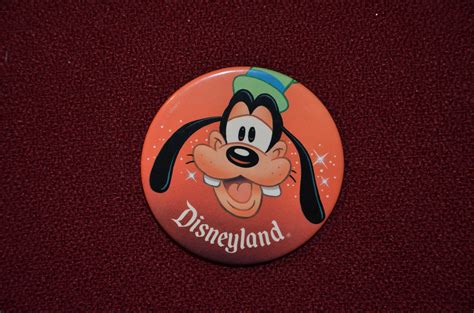 Disneyland Goofy button | Disneyland, Disney, Goofy