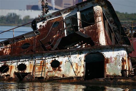 Photographs show Arthur Kill Ship Graveyard in Rossville, Staten Island ...