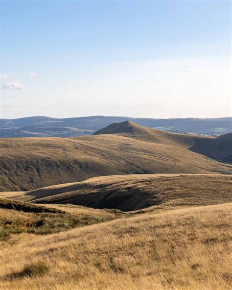 Kinder Scout: one of the most spectacular walks in the Peak District ...