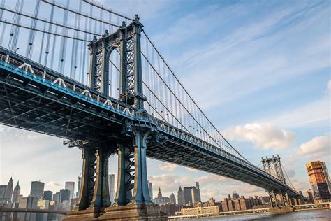 Manhattan Bridge in New York - Connecting Downtown Brooklyn and ...