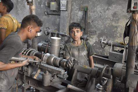 Children Working In Factories Africa