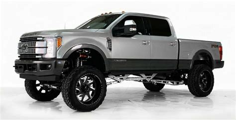 oustanding 2017 Ford F 250 Platinum lifted for sale