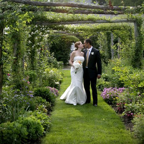 Modern Vows: Our Top 4 Wedding Themes for 2013!