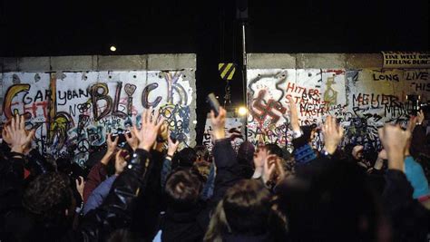 This Day in History: The fall of the Berlin Wall in 1989