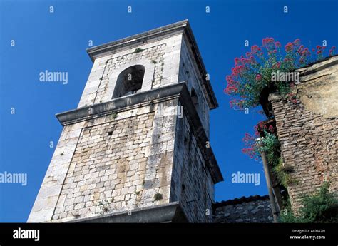 Benevento cathedral hi-res stock photography and images - Alamy