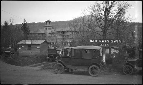 Columbia Gorge Hotel Under Construction - The History Museum of Hood River County