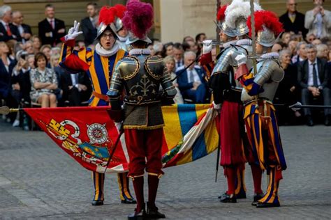 6 things to know about the Swiss Guard and its swearing-in ceremony – Catholic Mass Online Search