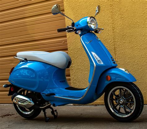 2023 Vespa Primavera 150 - Performance, Price, and Photos