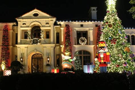 Dallas Holiday Lights Tour - DISCOVER DALLAS TOURS