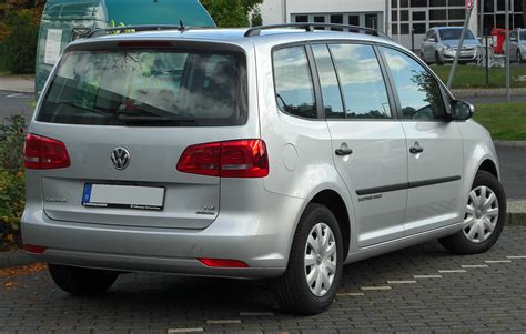 File:VW Touran II. Facelift rear 20100925.jpg - Wikimedia Commons