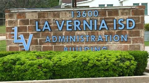 La Vernia ISD approves 4-day school week to attract and retain teachers