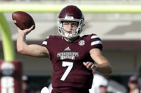 Top 10 Players in Mississippi State Football History: #7 Nick Fitzgerald (2015-2018)