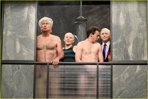 Alec Baldwin Strips Down as Trump for 'SNL' Cold Open! (Video): Photo 3982495 | Alec Baldwin ...