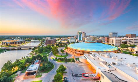 Unveiling the Best of Wichita, Kansas: A 4-Day Itinerary | adventuresintheus.com