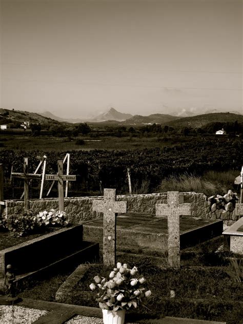 Graves from the Bosnian Civil War | Smithsonian Photo Contest | Smithsonian Magazine