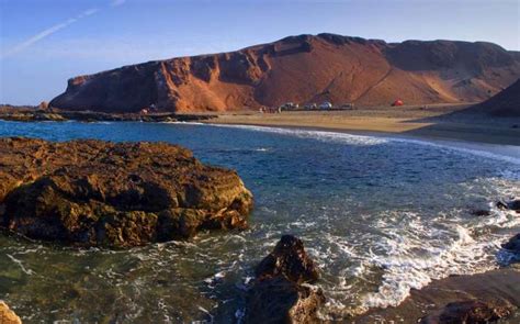 13 of the Best Beaches in Antofagasta // Chile // World Beach Guide