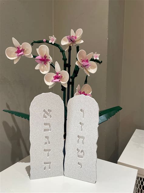 10 Commandments Tablets Hebrew, English, 8 Tall, Marble/rock Like - Etsy