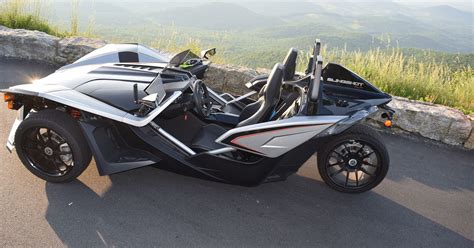 Polaris Slingshot: an unconventional three-wheeled motorcycle