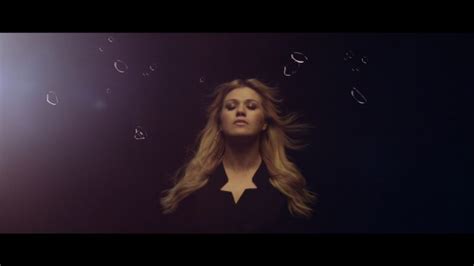 Kelly Clarkson - Catch My Breath (MasterRip Clean AVC 1080p) - 2012 - MVC // MusicVidCollector