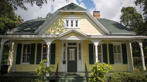 A historic Tampa family saves a historic Tampa home built by an ancestor