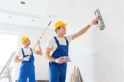 Top 6 Reasons Why You Should Hire A Professional Painter