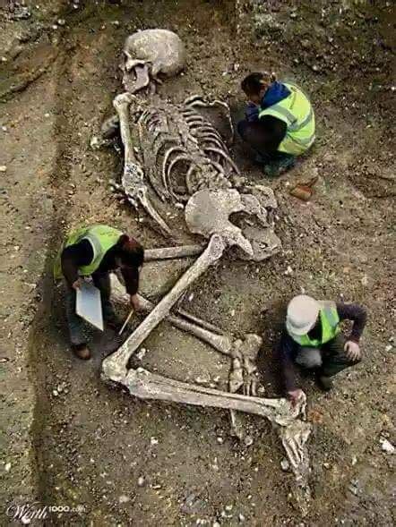 GREAT DISCOVERY: Biblical Goliath's Giant Skeleton Found In West ...