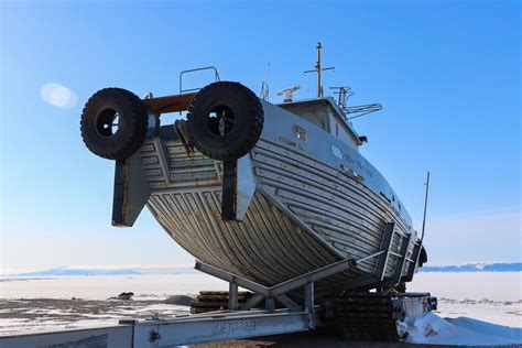 Why the Air Force’s Only Tugboat Lives on a Space Force Base