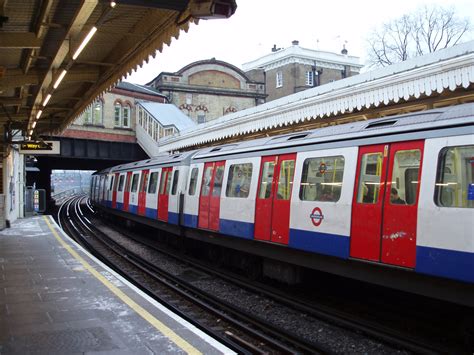 Free Stock photo of Overground underground train | Photoeverywhere