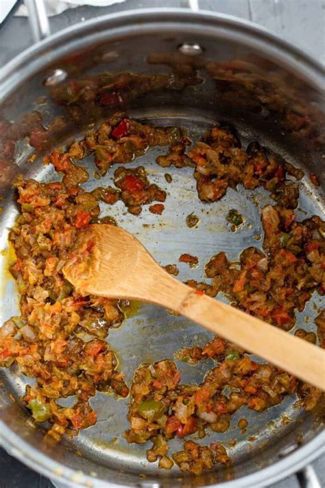 How to Make Tadka - The Base of Northern Indian Curries