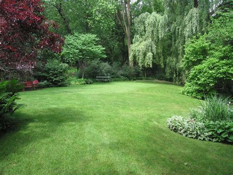 Beautiful Large Yard Landscaping Design Ideas (46) | Large yard landscaping, Backyard ...