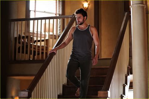 'How to Get Away With Murder' Finale Spoilers: Who Died? Is Wes Really Alive?: Photo 4459270 ...