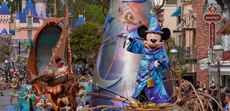 Photos: Magic Happens parade floats debut at Disneyland - Disney Diary