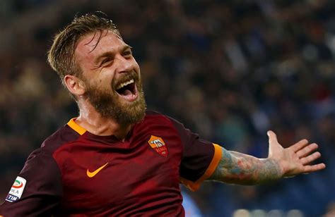 De Rossi joins 500 club as Roma win, Milan earn point - EssentiallySports